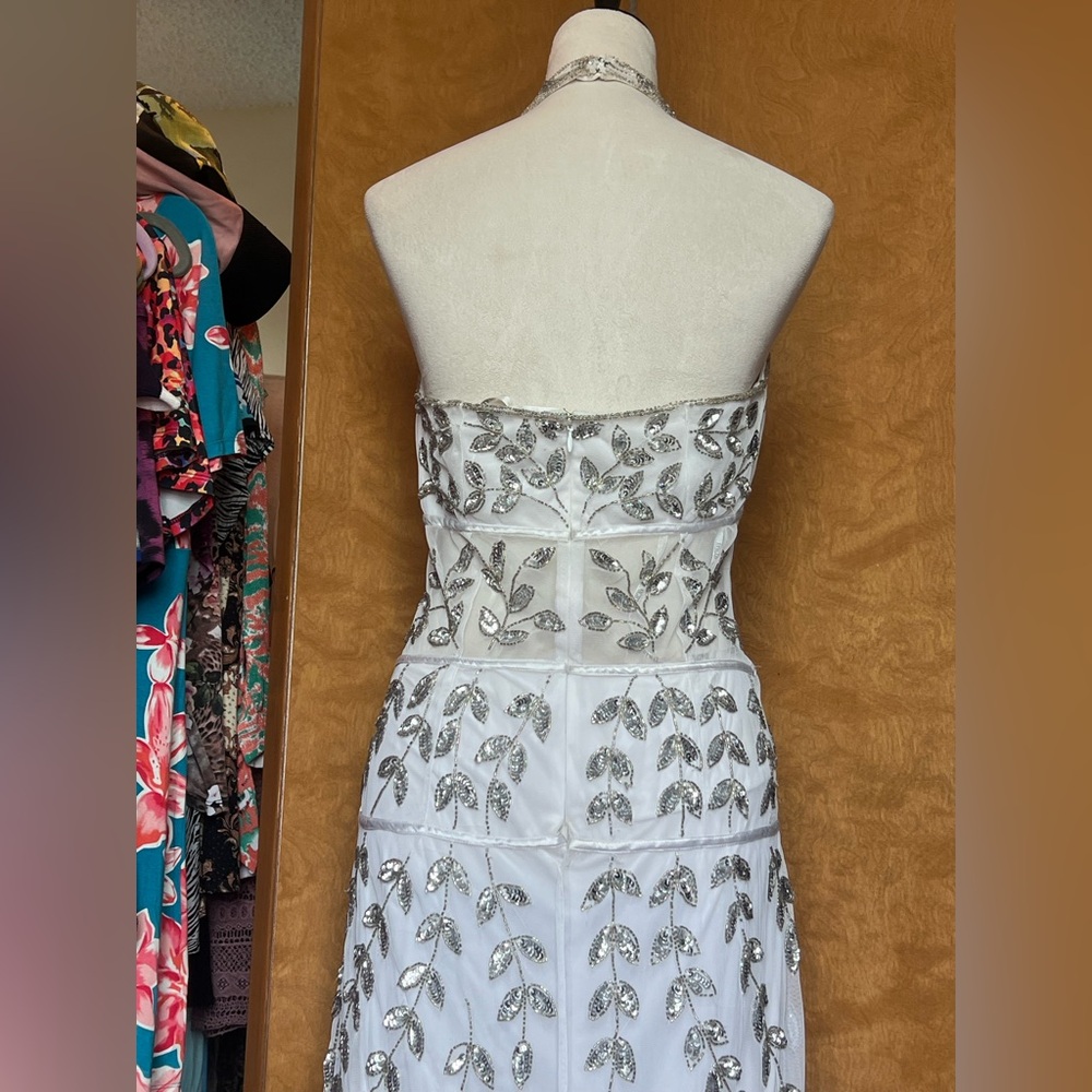 Oleg Cassini White V-Neck Beaded Prom Gown - Picture 6 of 6